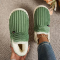کفش‌پوش‌های حرارتی CozyNest برای گرما و راحتی در زمستان