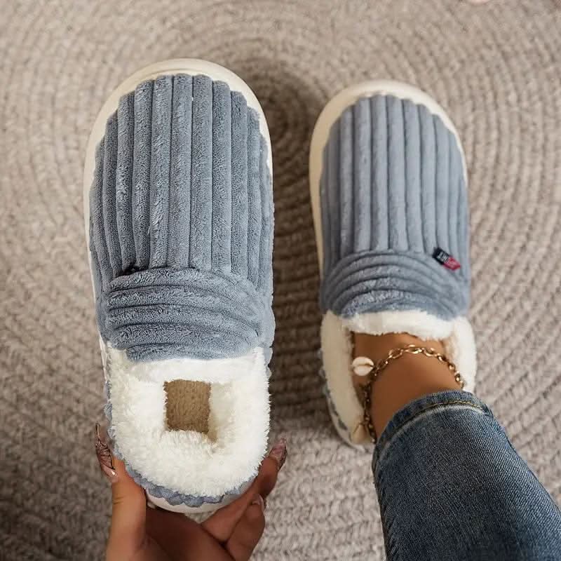 کفش‌پوش‌های حرارتی CozyNest برای گرما و راحتی در زمستان