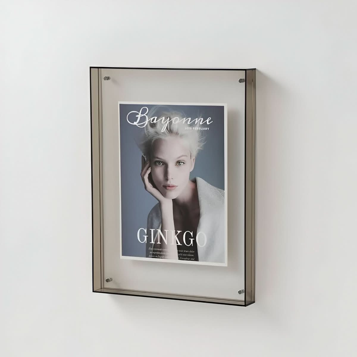 NovaGlass rahmenloser Acryl-Fotorahmen für eine schwebende moderne Präsentation