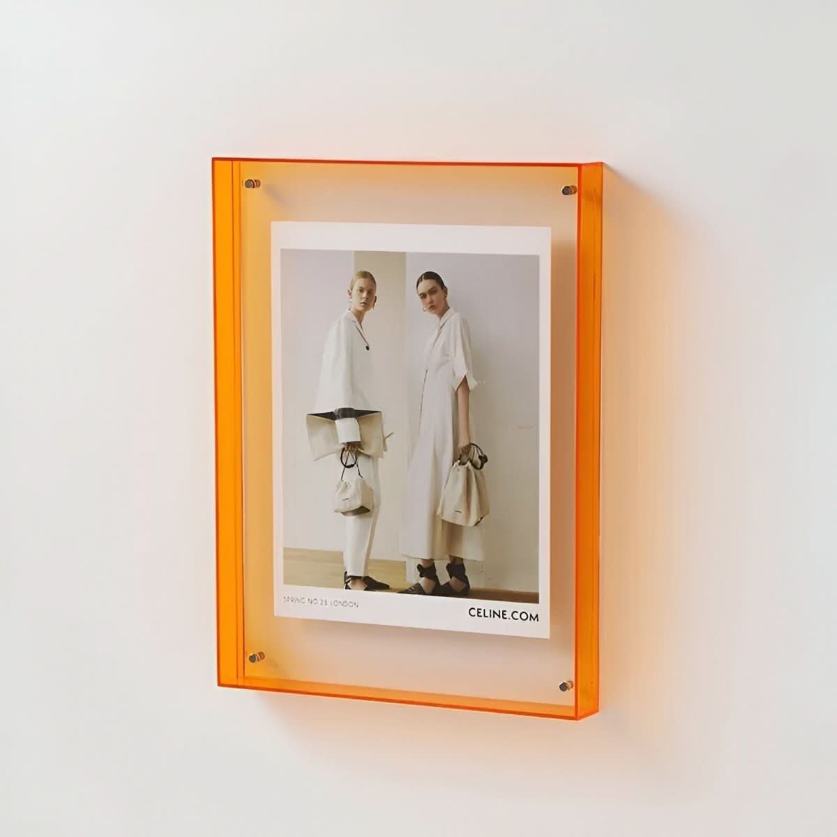 NovaGlass rahmenloser Acryl-Fotorahmen für eine schwebende moderne Präsentation