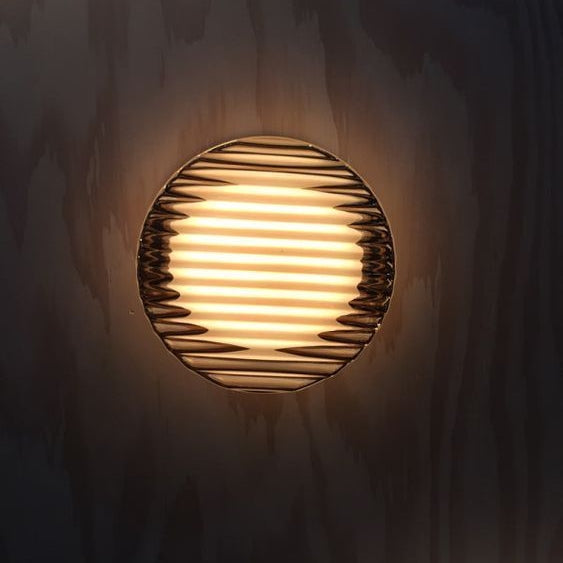 Lampada da parete LED rotonda moderna con diffusore in vetro satinato per uso interno ed esterno