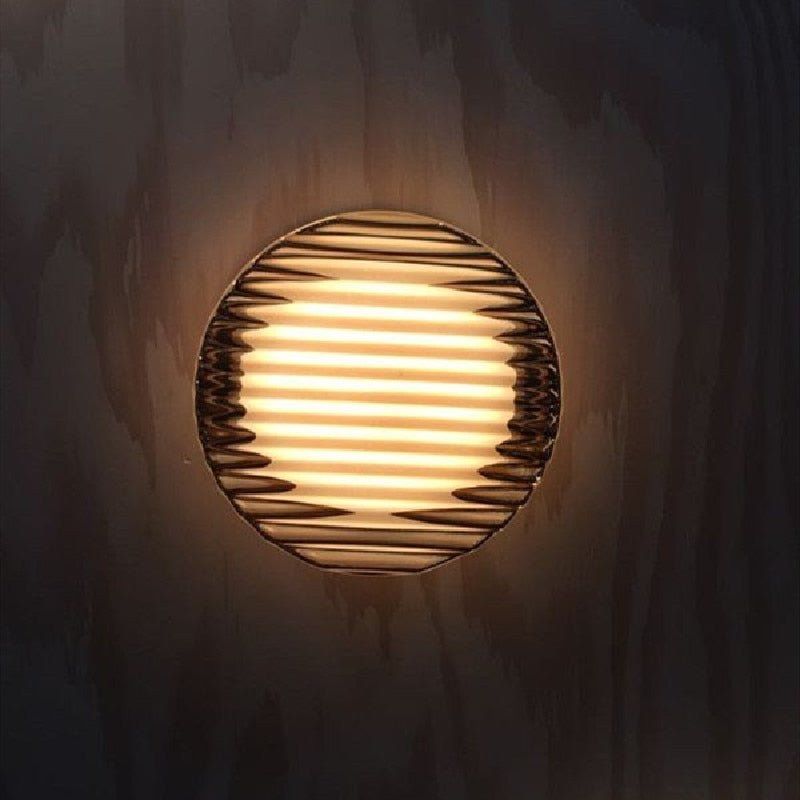 Lampada da parete LED rotonda moderna con diffusore in vetro satinato per uso interno ed esterno