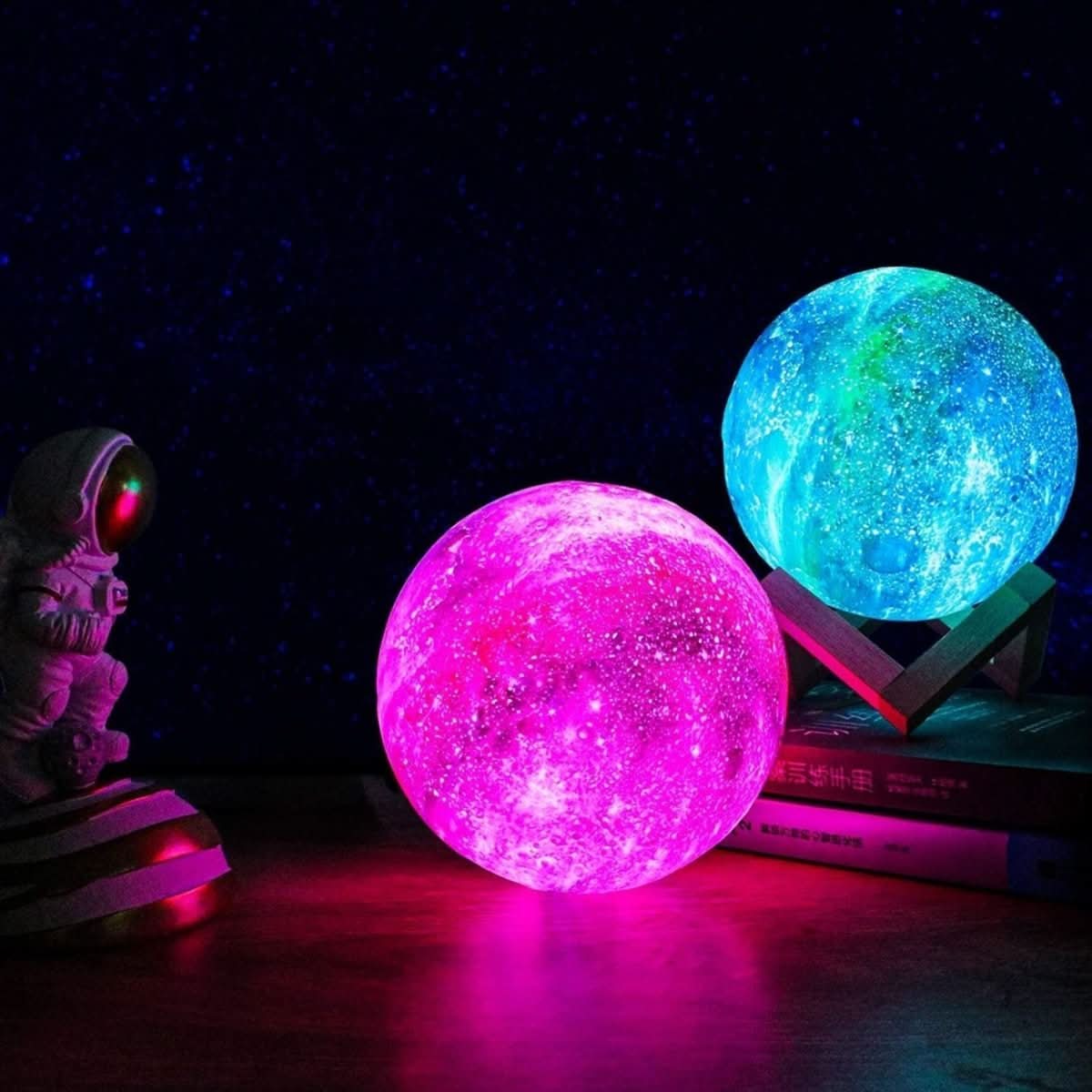 Aurora Moon Lamp 3D tištěná lunární lampa s 16 barvami, dřevěným stojanem a dálkovým ovládáním
