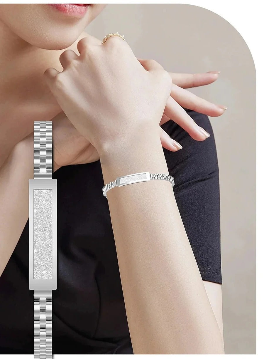 Women's Chain Style Fitness Tracker Bracelet With Heart Rate And Activity Monitoring