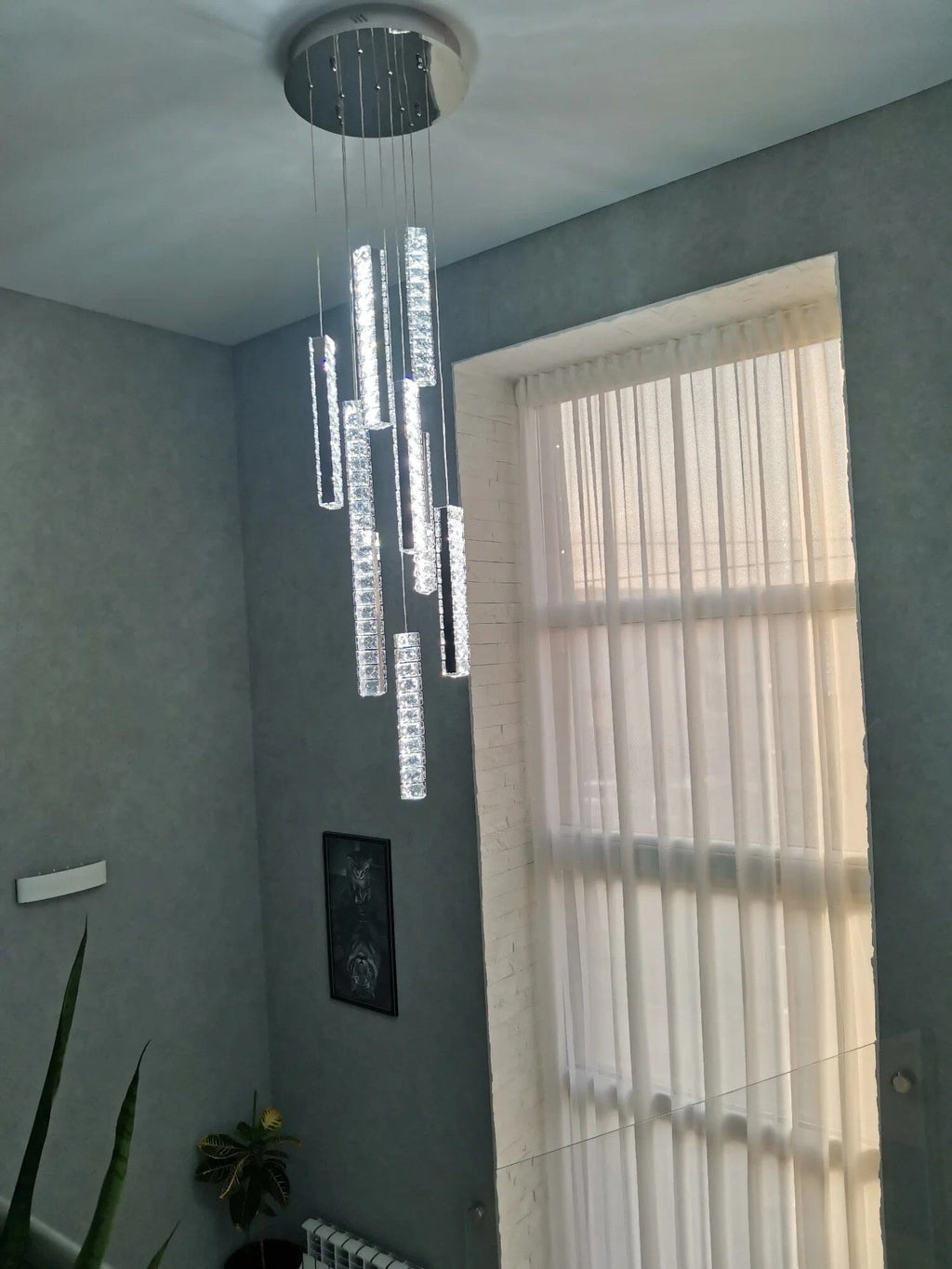 لوستر کریستال راه‌پله لوسترکرس با نورپردازی LED