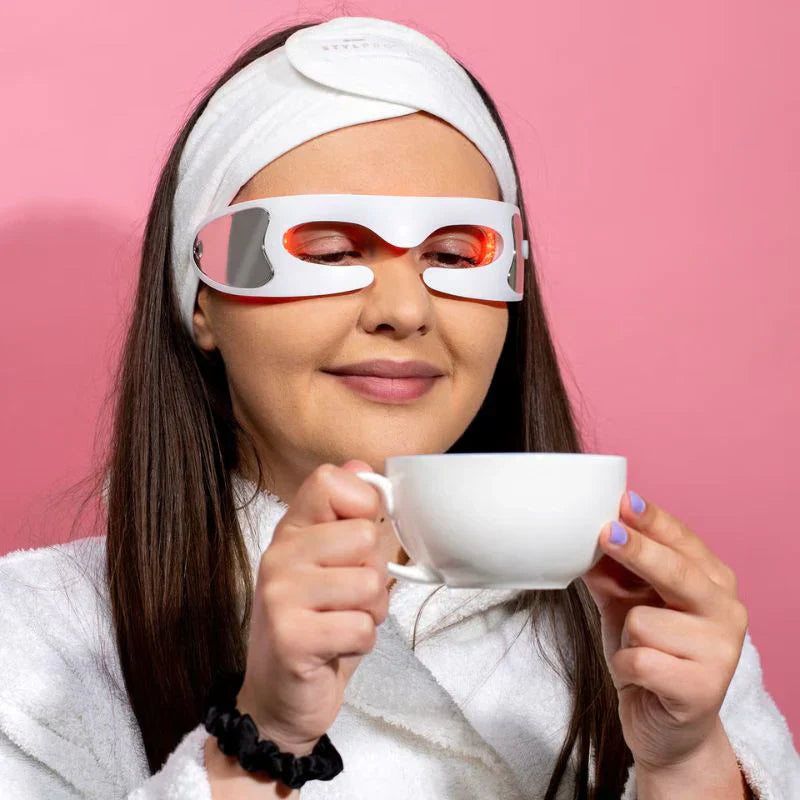 Dispositivo per terapia a luce rossa sotto gli occhi per uso domestico