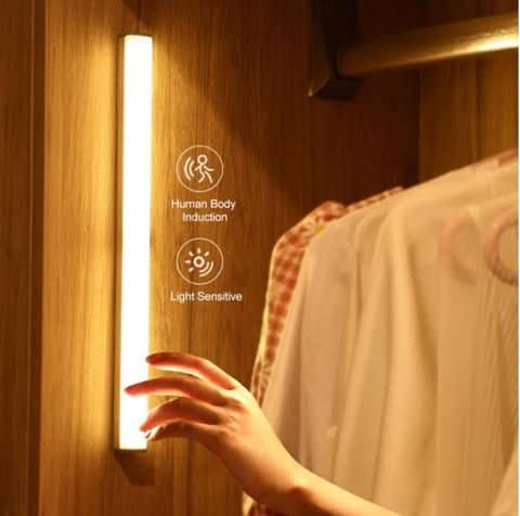 نورافکن LED بی‌سیم LumoBeam با حسگر حرکت برای روشنایی فوری