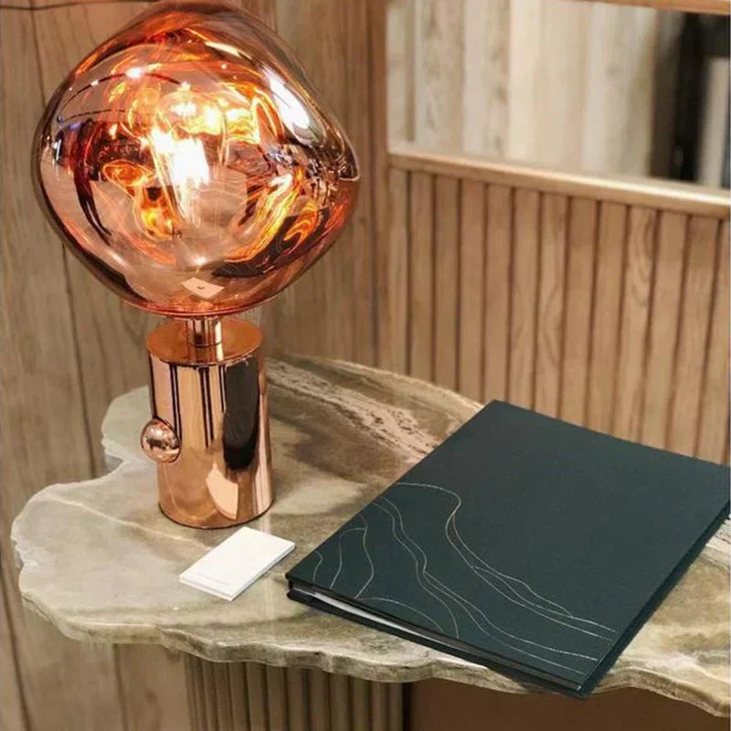 LumaDrift stolní lampa pro moderní ambientní osvětlení kdekoliv