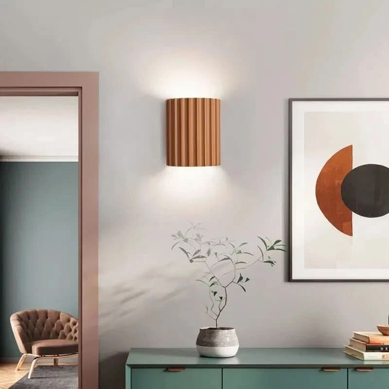 LumaNest Moderní nástěnná lampa z pryskyřice s ambientním LED světlem