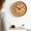 Ceas de perete din lemn TimberGlow Silent cu farmec natural