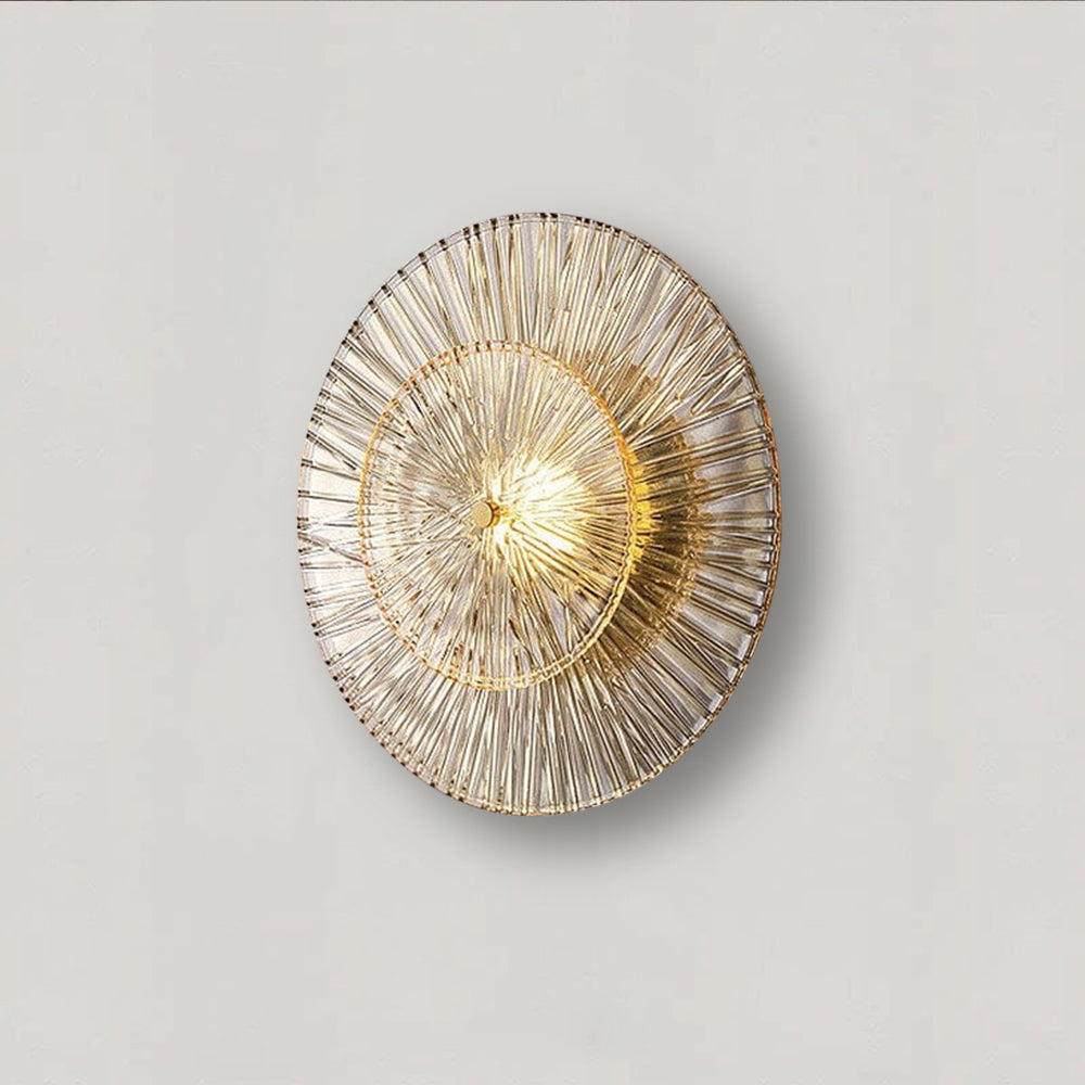 Aurelia Glas-Wandleuchte mit mattem Goldrahmen und Kristallen