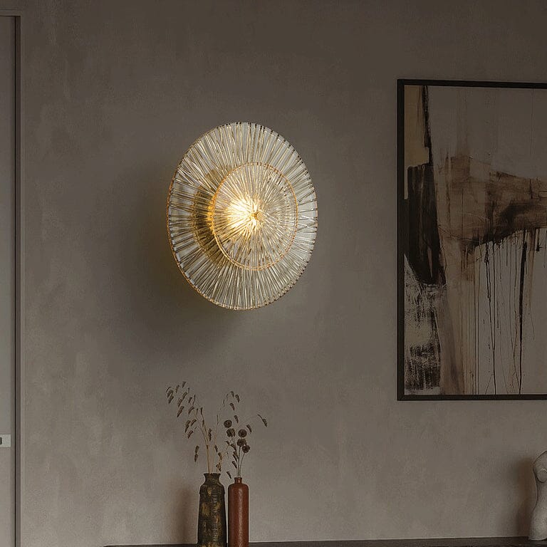 Aurelia Glas-Wandleuchte mit mattem Goldrahmen und Kristallen
