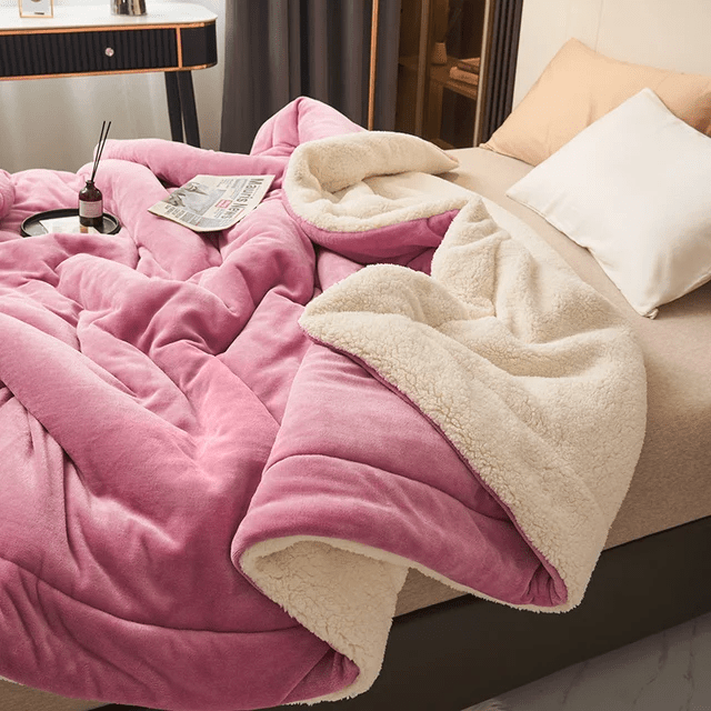 CozyNest Luxe plyšová flanelová fleecová deka pro pohodlí a styl