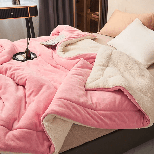 CozyNest Luxe plyšová flanelová fleecová deka pro pohodlí a styl