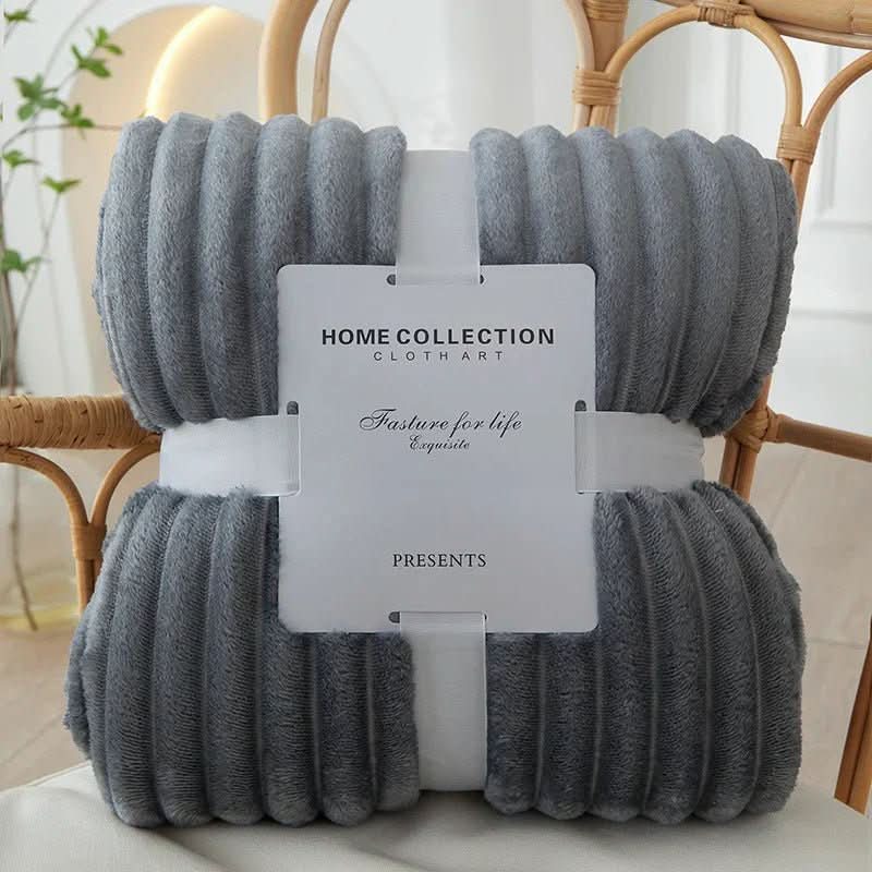 Pătură lată din fleece flanelat StripeNest cu model în dungi